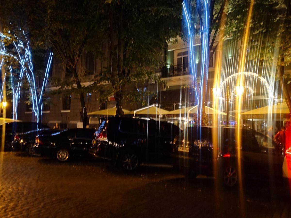 Затишні Апартаменти, Вулиця Дерибасівська, 13 Oděsa Exteriér fotografie